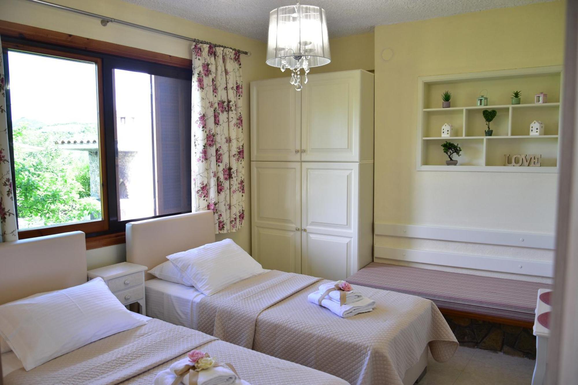 Vacation Home Eva Nea Iraklitsa Экстерьер фото